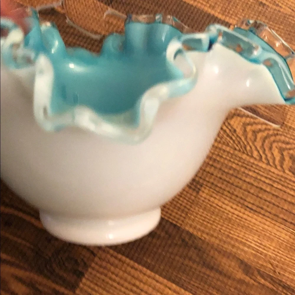 Source Unknown Aqua and White Ruffled Glass Vase